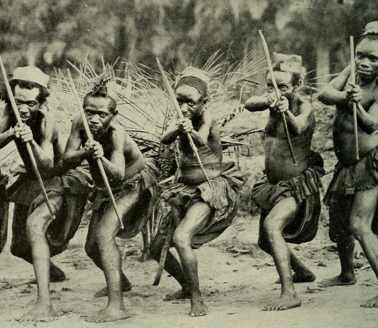 Пигмеи народ Африки. Пигмеи Конго. Пигмеи народ Африки 19 век. Племя пигмеев. Низкие народы африки